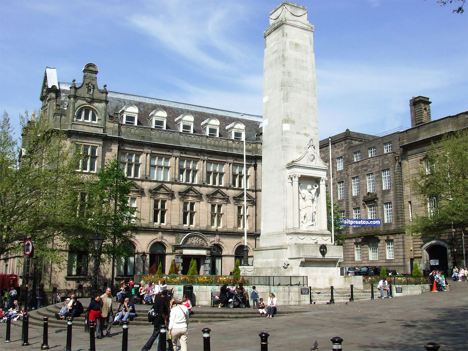 Preston-Cenotaph-soldiers-World-War-I-Lancashire